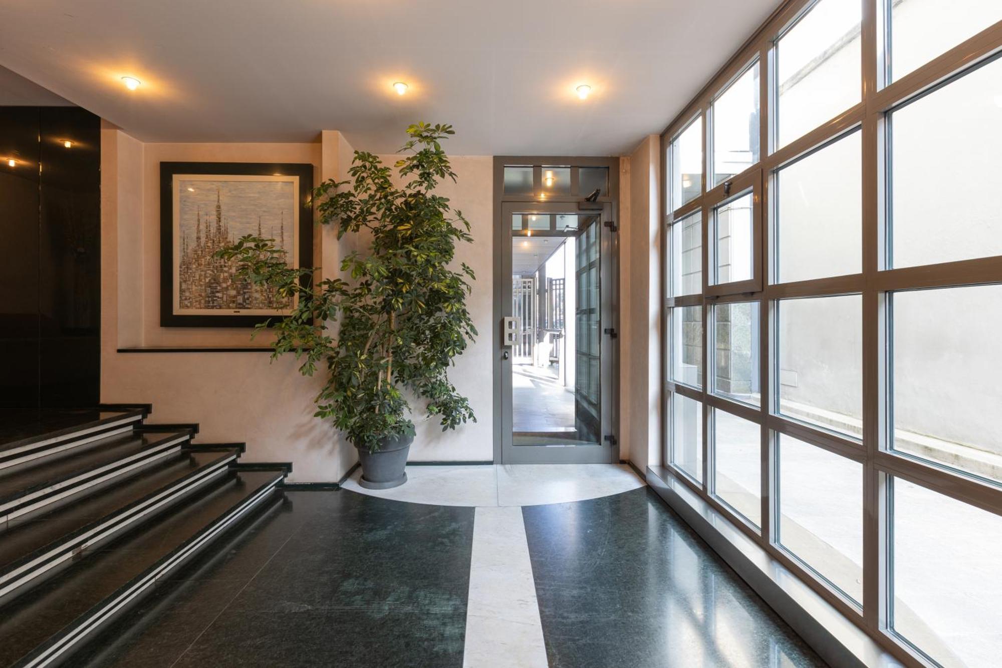 Ampio Bilocale Repubblica - Mirable Pm Apartment Milan Bagian luar foto