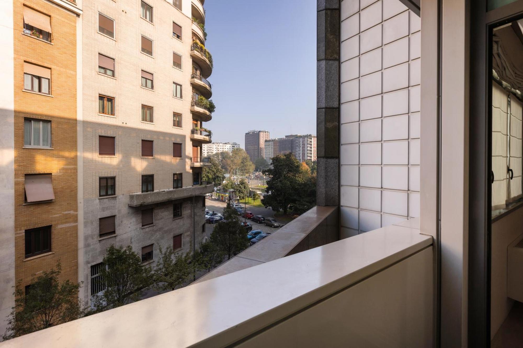 Ampio Bilocale Repubblica - Mirable Pm Apartment Milan Bagian luar foto