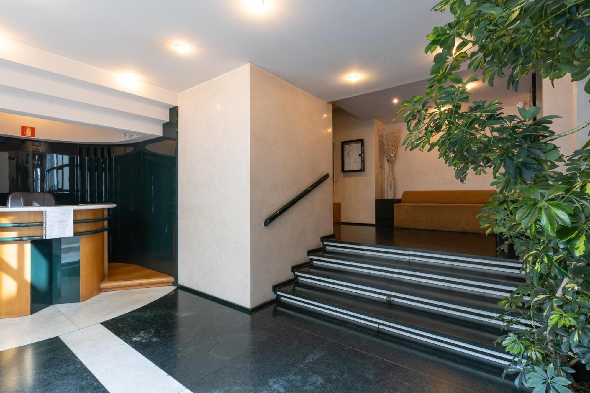 Ampio Bilocale Repubblica - Mirable Pm Apartment Milan Bagian luar foto