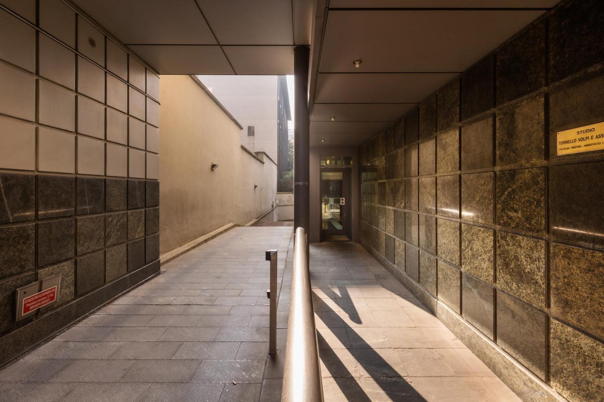Ampio Bilocale Repubblica - Mirable Pm Apartment Milan Bagian luar foto
