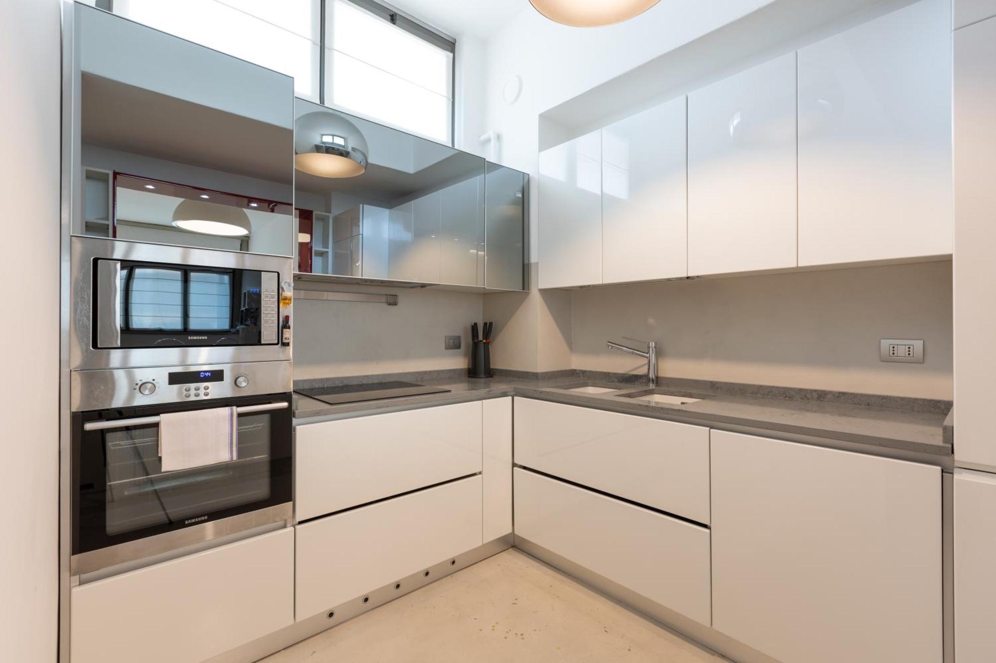 Ampio Bilocale Repubblica - Mirable Pm Apartment Milan Bagian luar foto