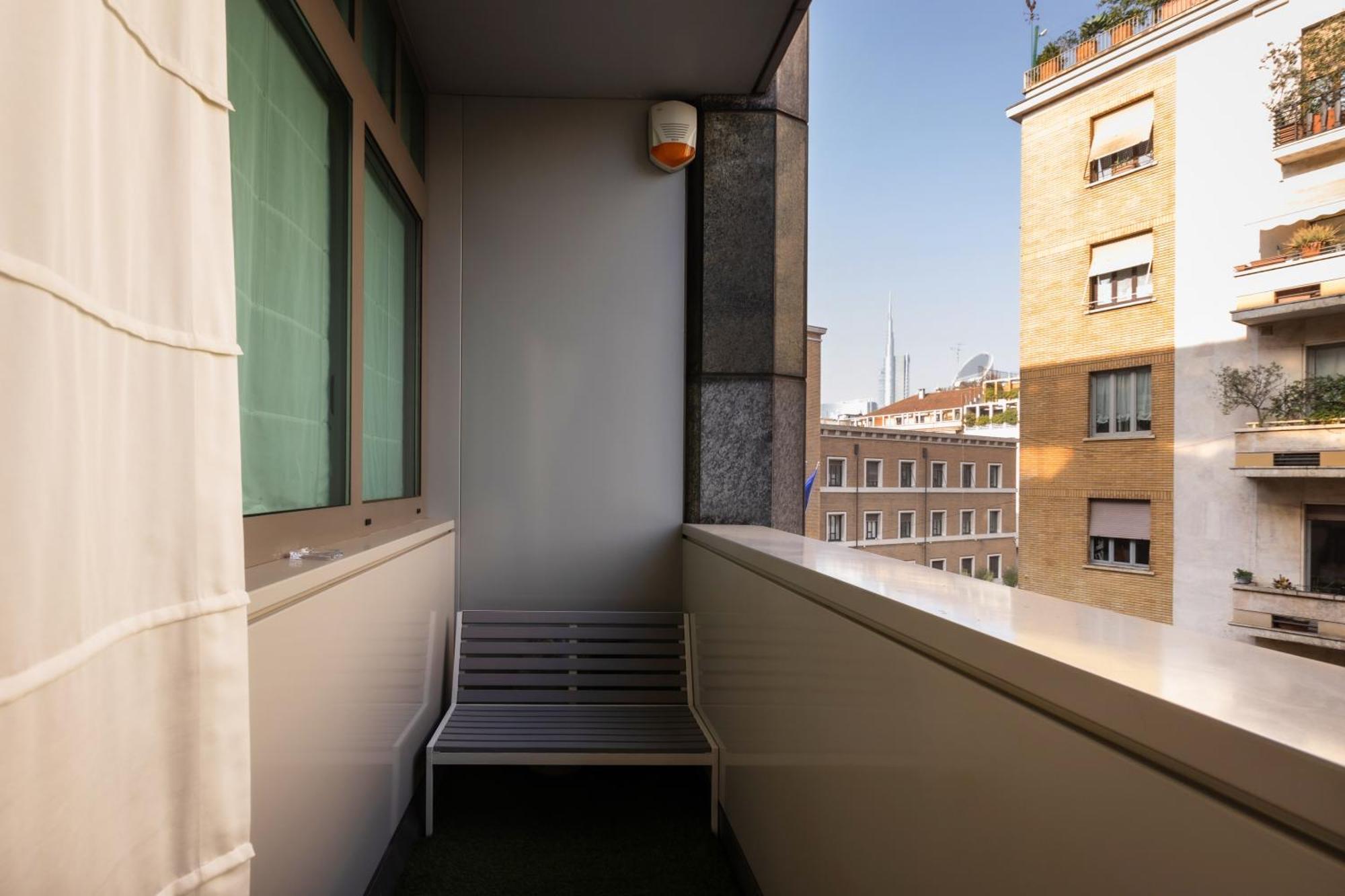 Ampio Bilocale Repubblica - Mirable Pm Apartment Milan Bagian luar foto